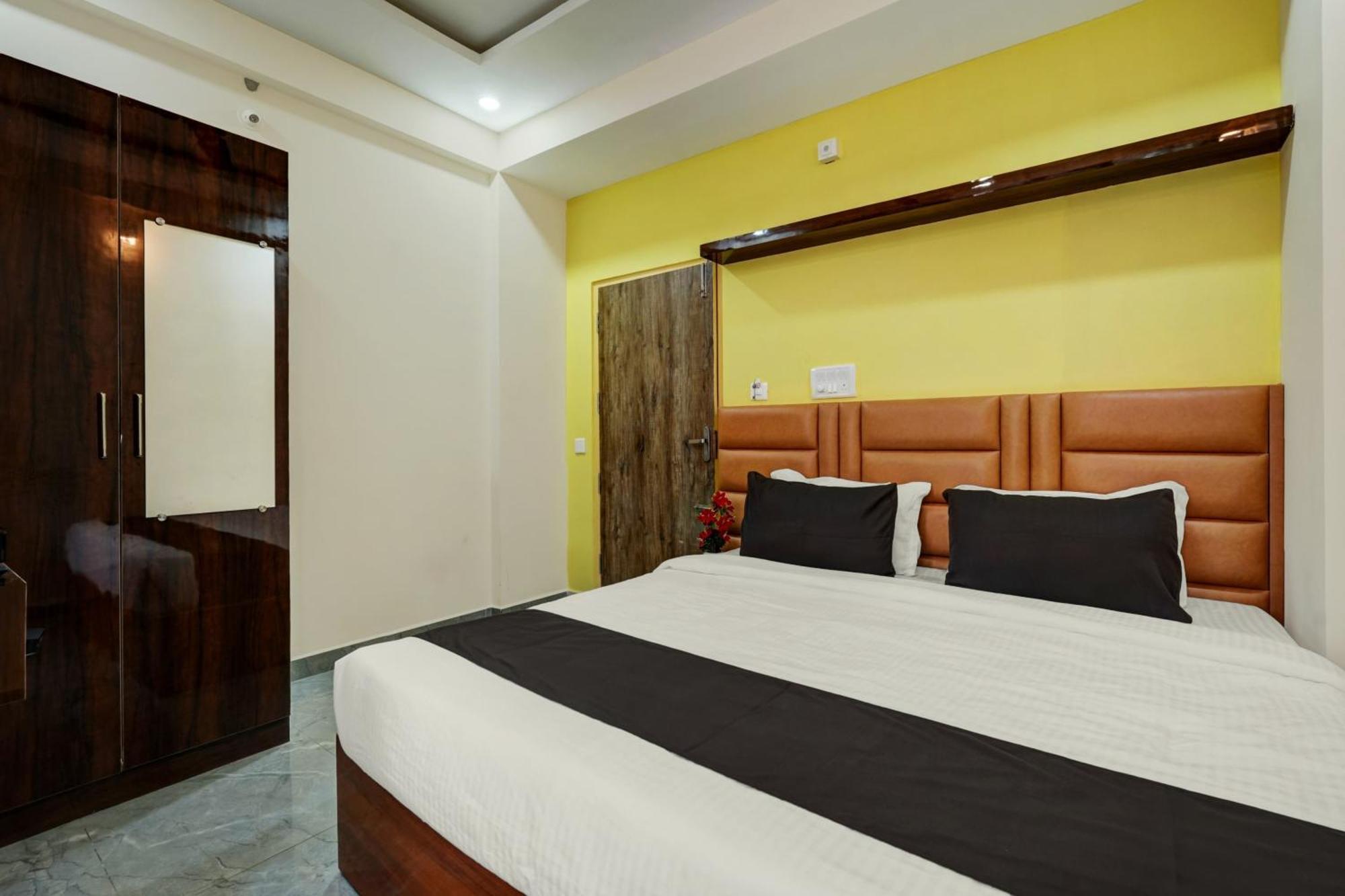 Hotel Collection O Utsav Grand Bangalore Esterno foto