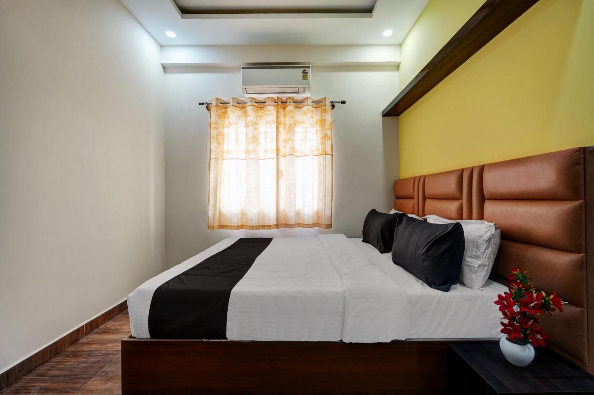 Hotel Collection O Utsav Grand Bangalore Esterno foto